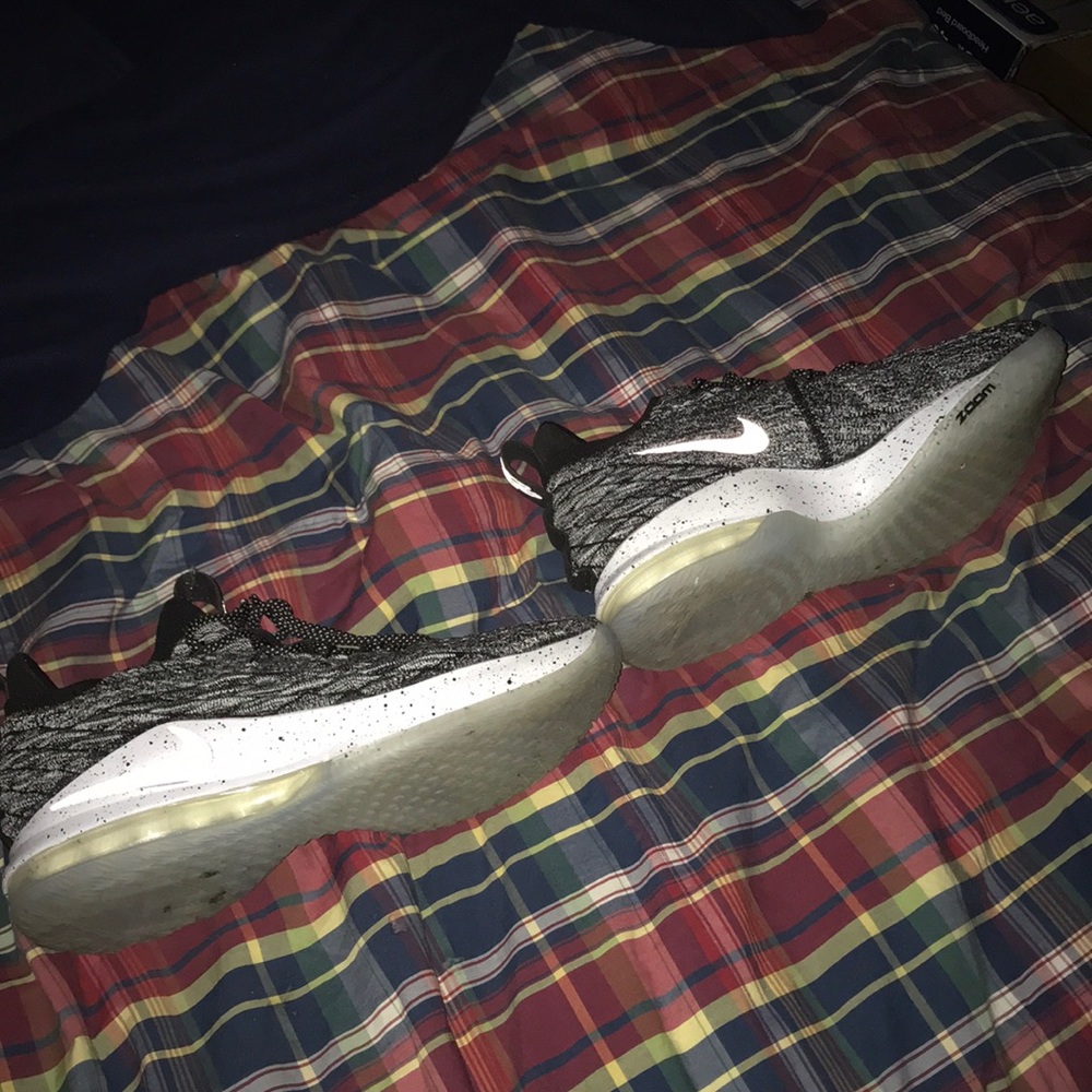 Nike Lebron 15 Low Oreos